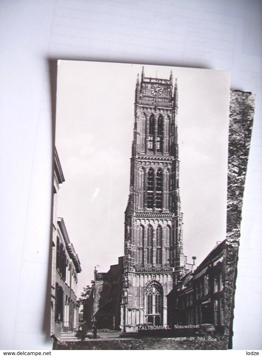 Nederland Holland Pays Bas Zaltbommel Met Toren En VW Kever Nieuwstraat - Zaltbommel