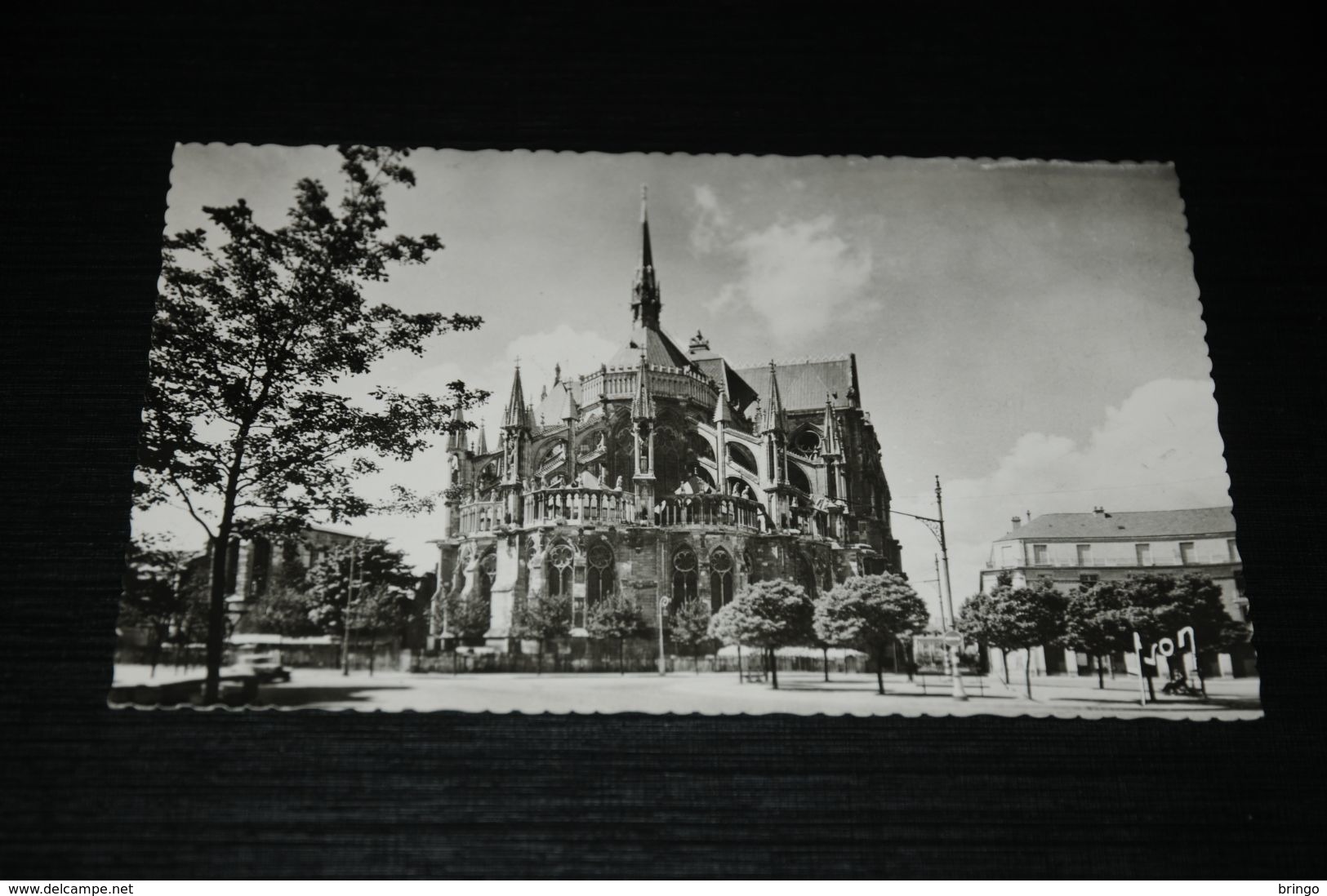 17522          REIMSABSIDE DE LA CATHEDRALE - Reims