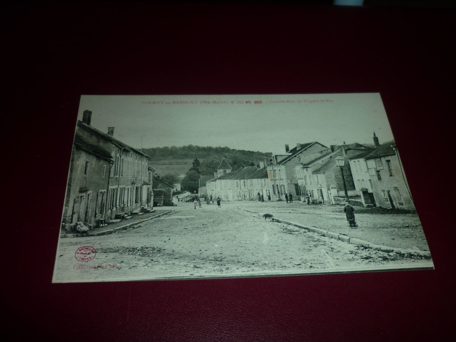 Carte Postale Haute Marne Nogent En Bassigny Grande Rue De Nogent Le Bas Animée - Nogent-en-Bassigny