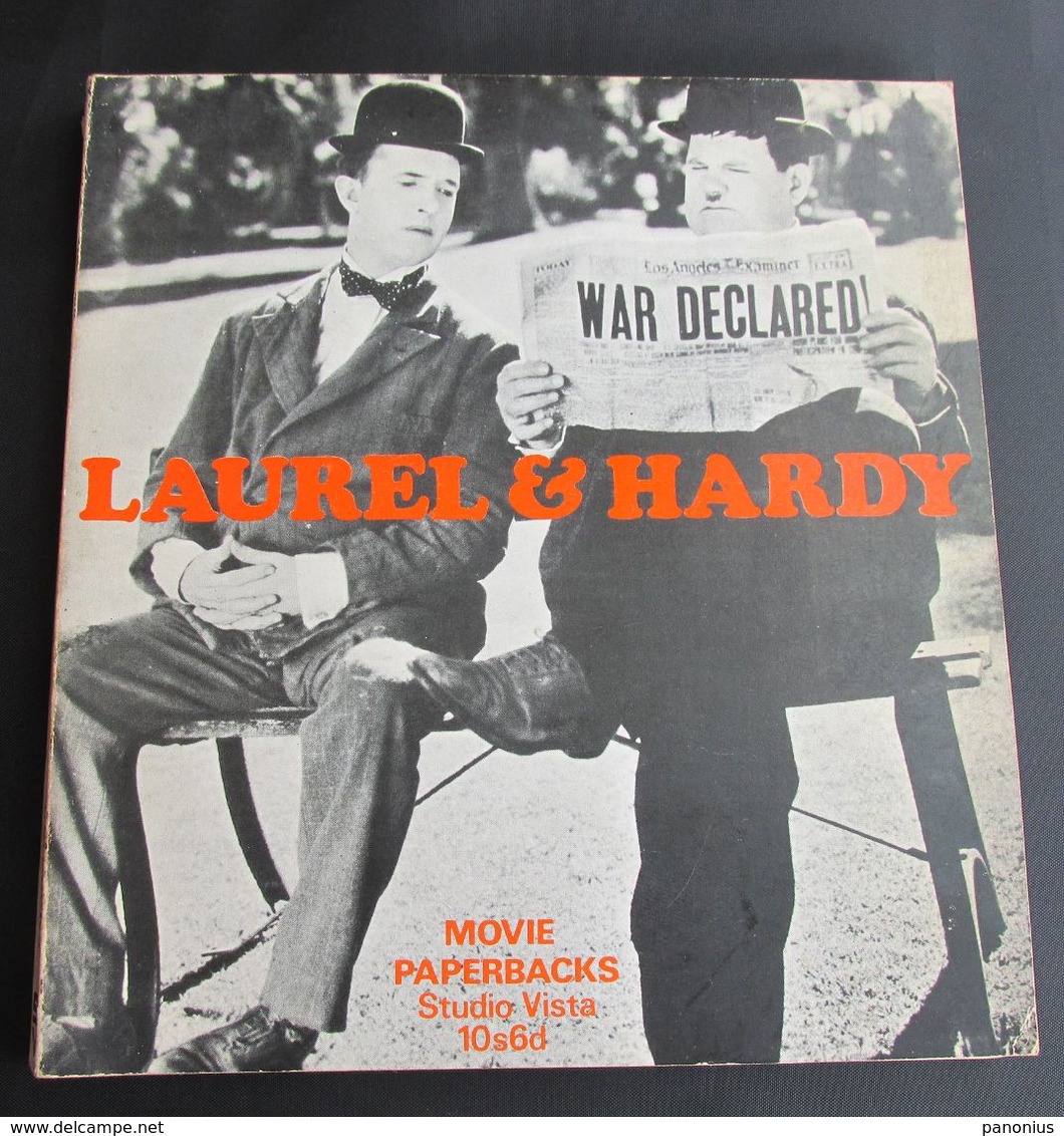 LAUREL & HARDY - FILM MOVIE MAGAZINE  PAPERBACKS PHOTOCONDUCTOR STUDIO VISTA, Year 1967 - Entertainment