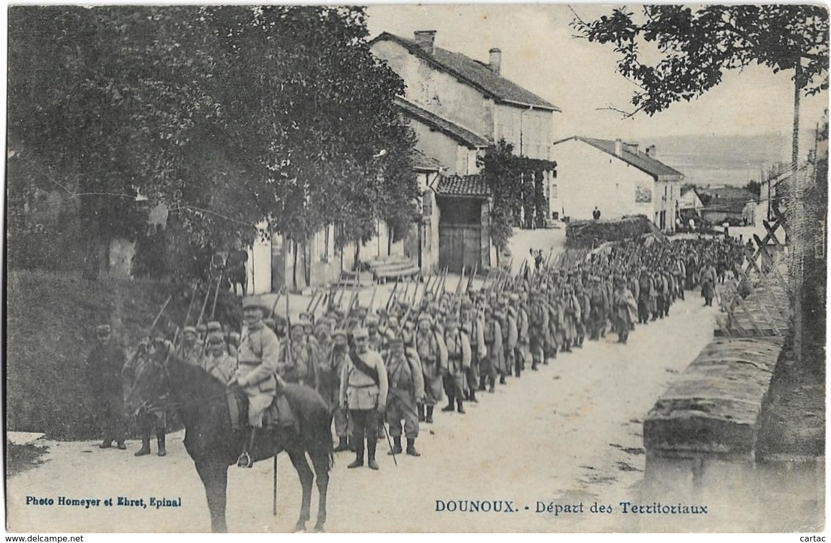 D88 - DOUNOUX - DEPART DES TERRITORIAUX - Très Nombreux Militaires - Otros & Sin Clasificación