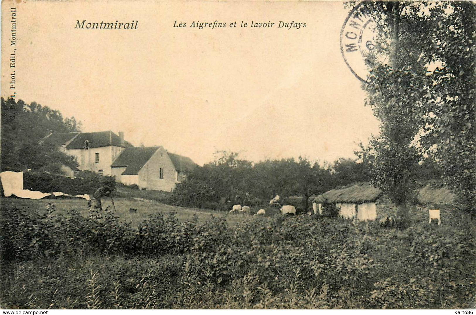 Montmirail * Les Aigrefins Et Le Lavoir Dufays * Photographe Et Appareil Photo ? - Montmirail