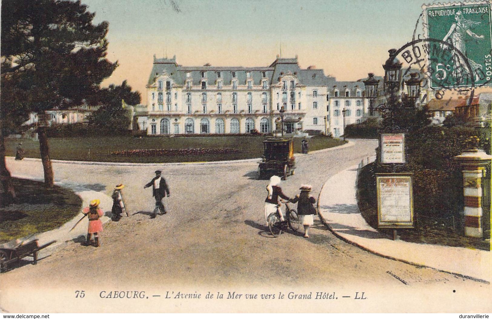 Cabourg; L'Avenue De La Mer. Vue Vers Le Grand Hôtel - Cabourg