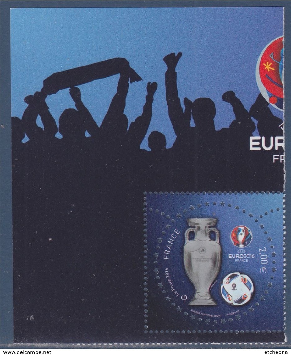 UEFA Euro 2016 Timbre à 2.00€ Neuf La Coupe (en Relief), Le Ballon, Le Logo Avec Coin Du Bloc, Vernis N°5050A - Neufs