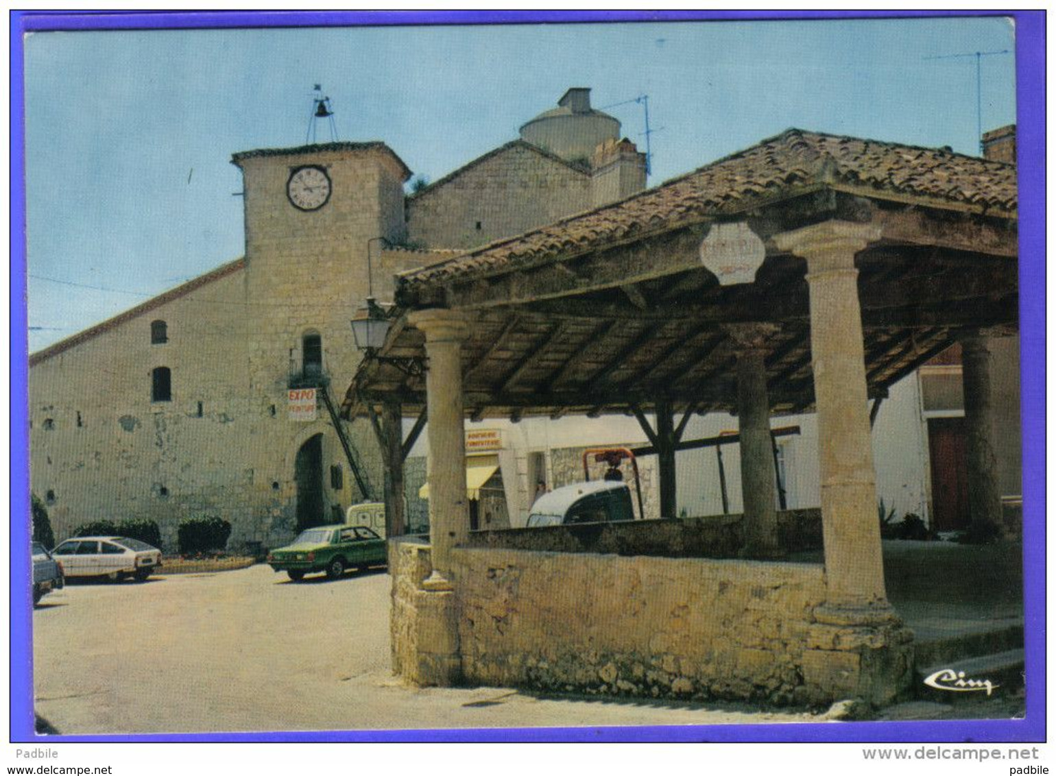 Carte Postale 47. Laroque-Timbaut  La Halle Et La Porte De L'Horloge  CX Citroën    Trés Beau Plan - Laroque Timbault