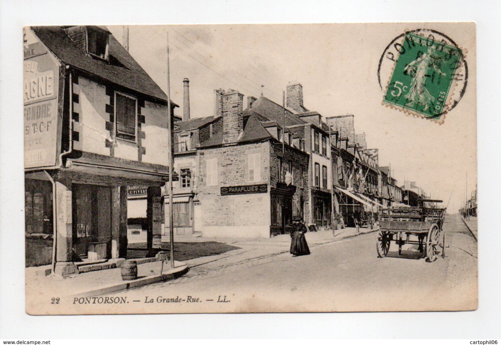 - CPA PONTORSON (50) - La Grande Rue - Editions Lévy N° 22 - - Pontorson