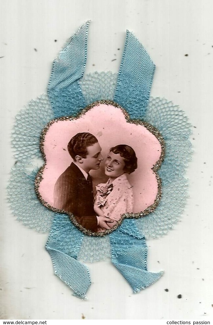 Découpi ,pour Carte Postale ,couple ,tissus ,dentelle , 75 X 115 Mm - Blumen