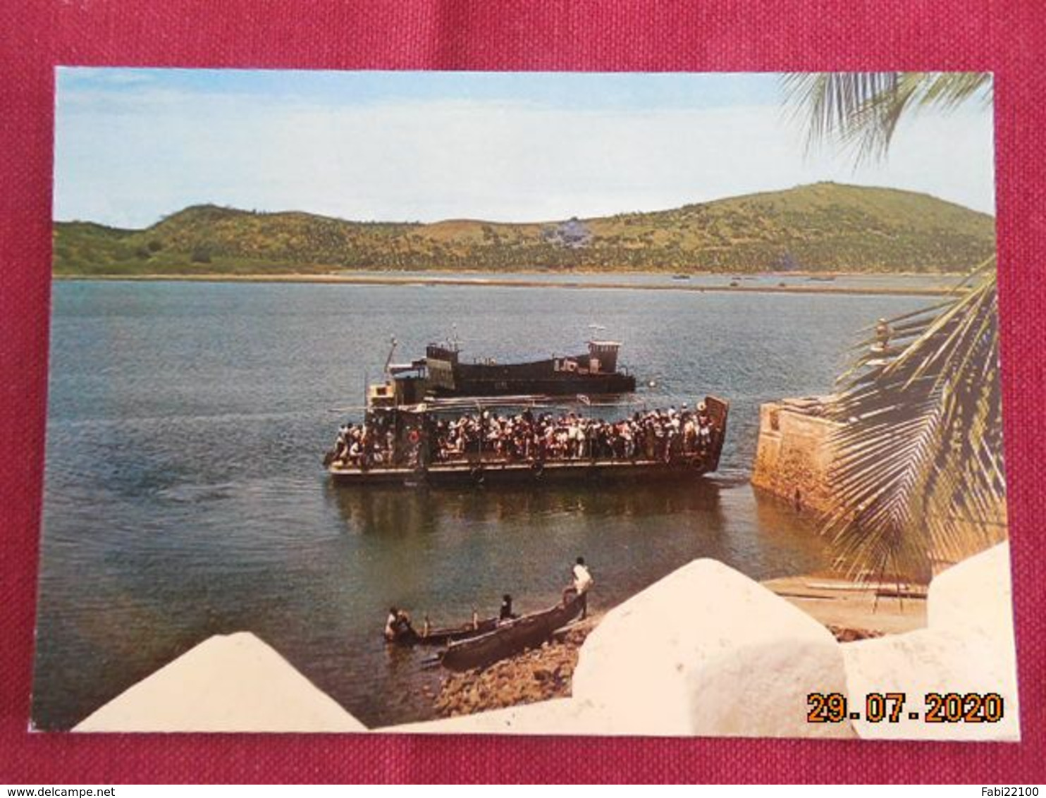 CPM GF - Mayotte - Arrivée De La Berge à Dzaoudzi - Mayotte