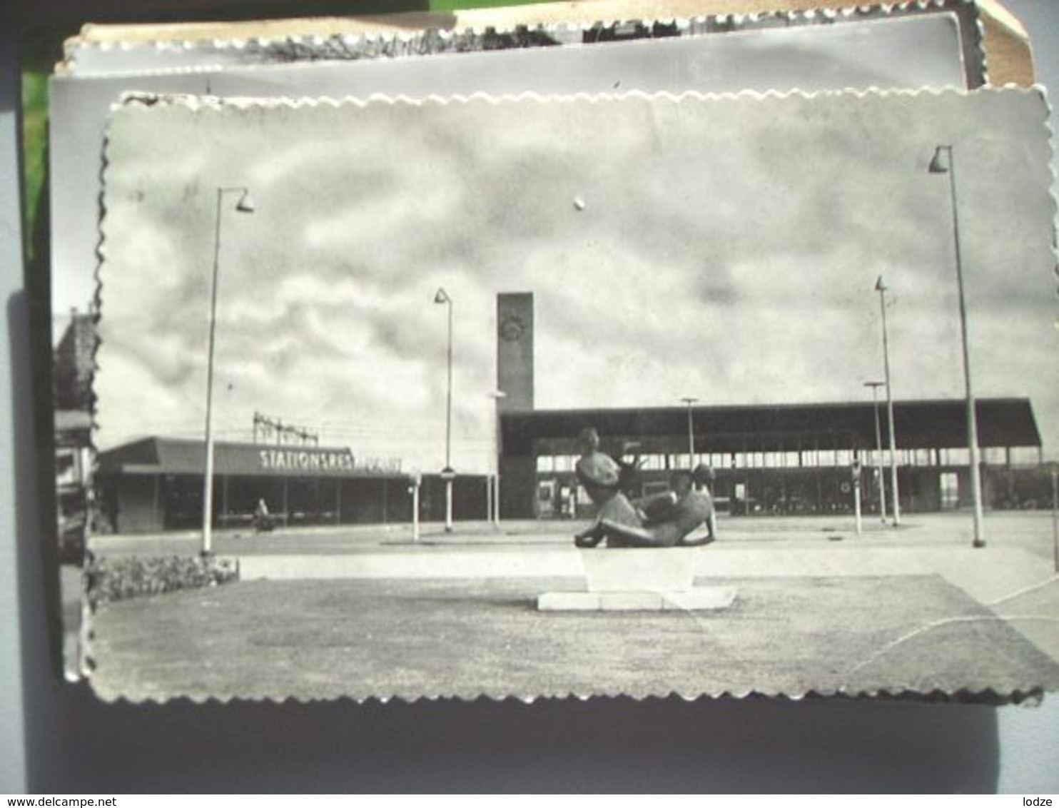 Nederland Holland Pays Bas Beverwijk Met Station En Beeld - Beverwijk