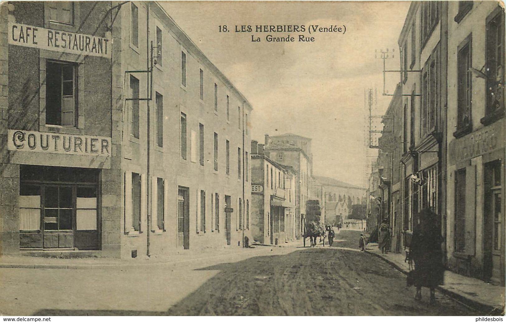 VENDEE  LES HERBIERS  La Grande Rue - Les Herbiers