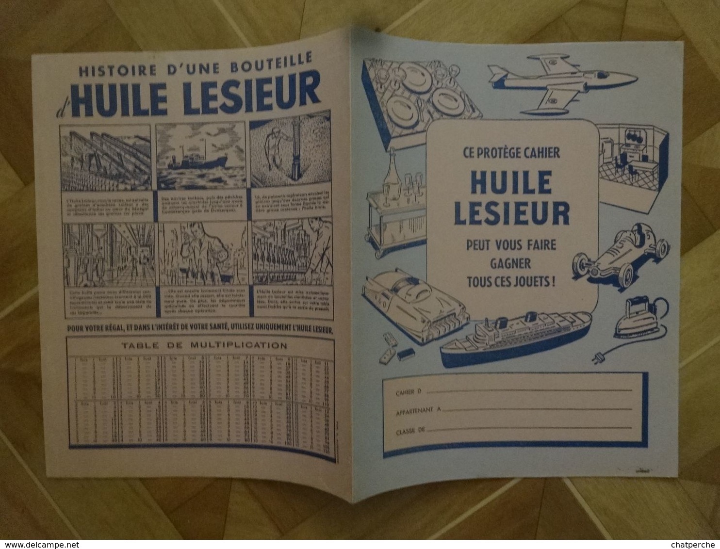 ANCIEN PROTÈGE-CAHIER HUILE LESIEUR GAGNEZ CES JOUETS HISTOIRE D'UNE BOUTEILLE BATEAU AVION FER A REPASSER - Schutzumschläge