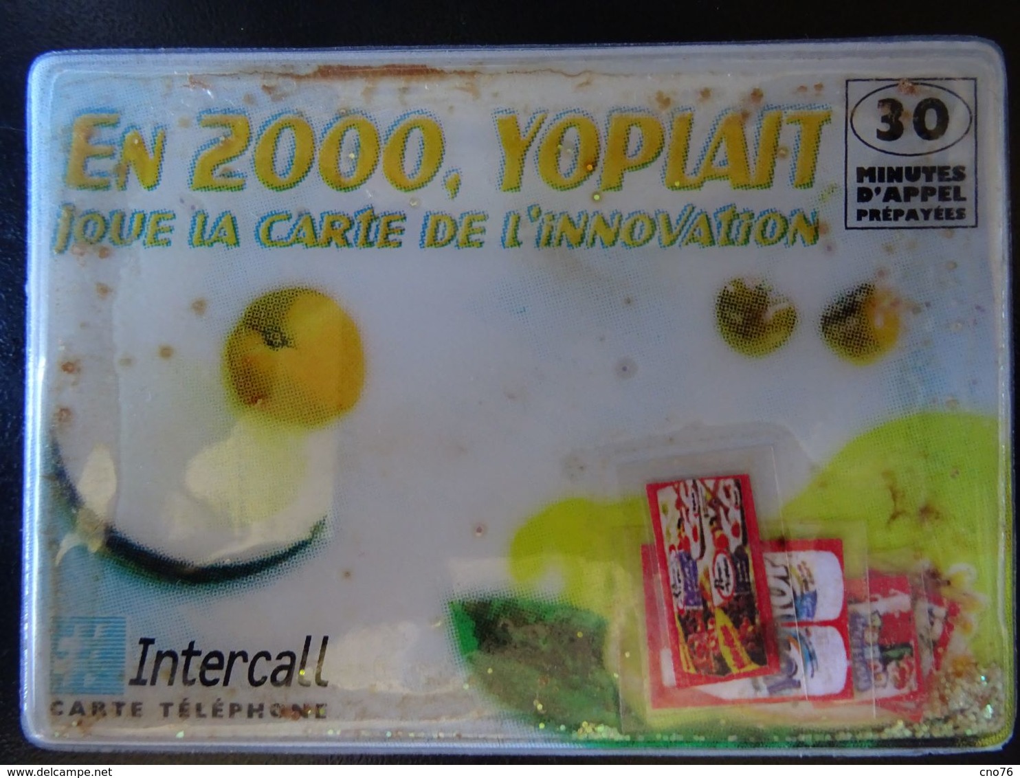 Yoplait Carte Téléphone Promotionnelle 30 Minutes Prépayées 1200 Exp Octobre 2000 "EN 2000 YOPLAIT JOUE CARTE INOVATION" - Autres & Non Classés