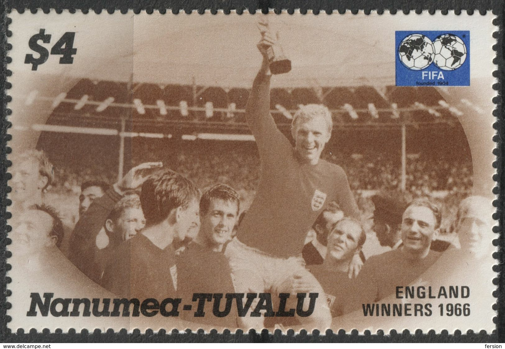 ENGLAND Champion / Bobby Moore - Soccer Football - 1966 England FIFA World Championchip CUP 1985 Nanumea Tuvalu - Zonder Classificatie