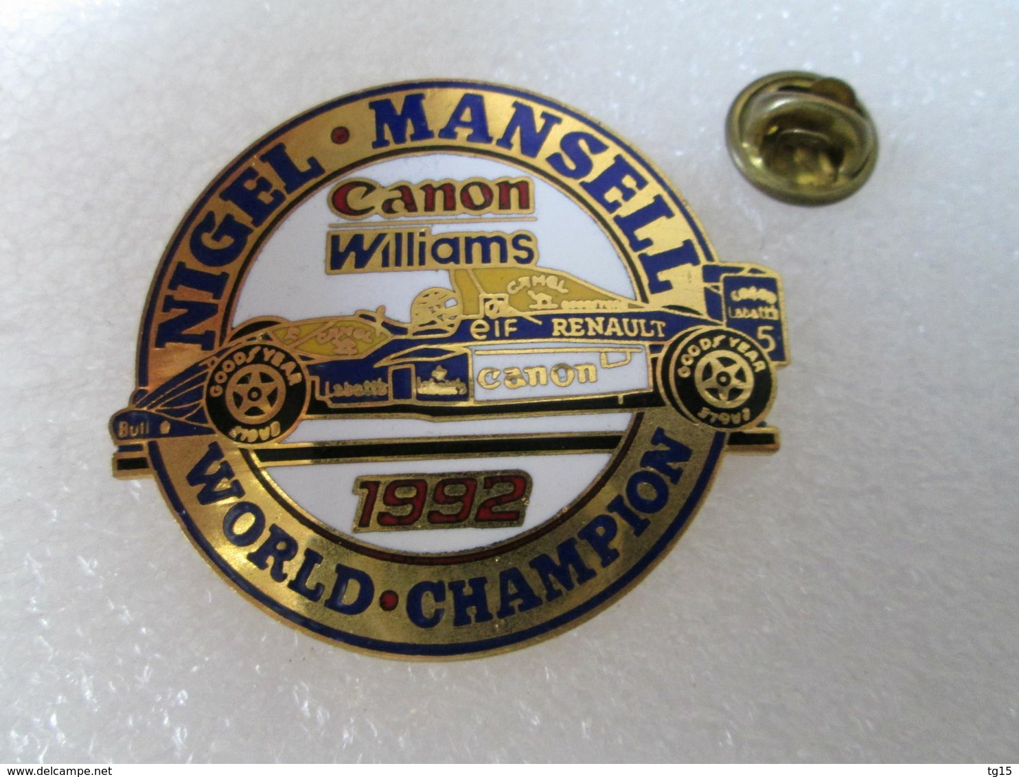 RARE  TOP  BIG PIN'S   FORMULE 1  RENAULT  WILLIAMS  CANON  1992  NIGEL MANSELL WORLD CHAMPION  47x42mm - F1