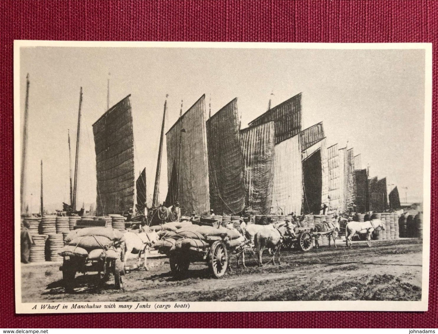 MANCHUKUO -  OLD POSTCARD - A WHARF WITH MANY JUNKS - Cina