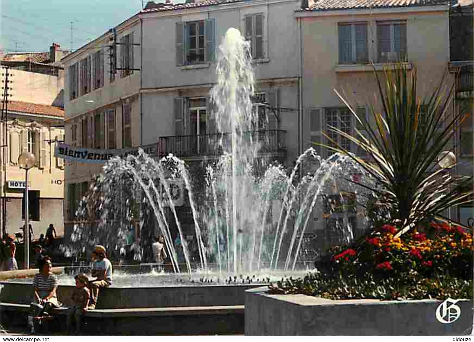 85 - Les Sables D'Olonne - La Fontaine De La Place Du Poilu De France - CPM - Voir Scans Recto-Verso - Sables D'Olonne