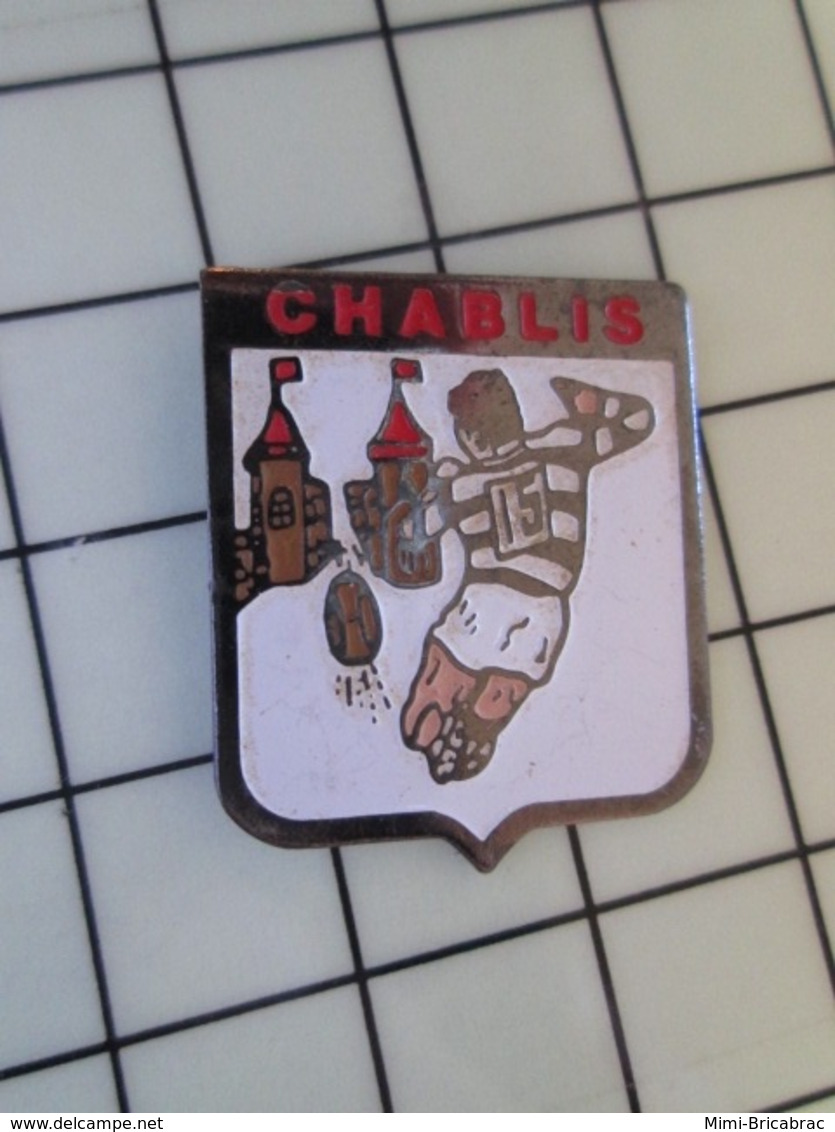 1720 Pin's Pins / Beau Et Rare / THEME : SPORT / RUGBY CLUB CHABLIS CHATEAU - Rugby