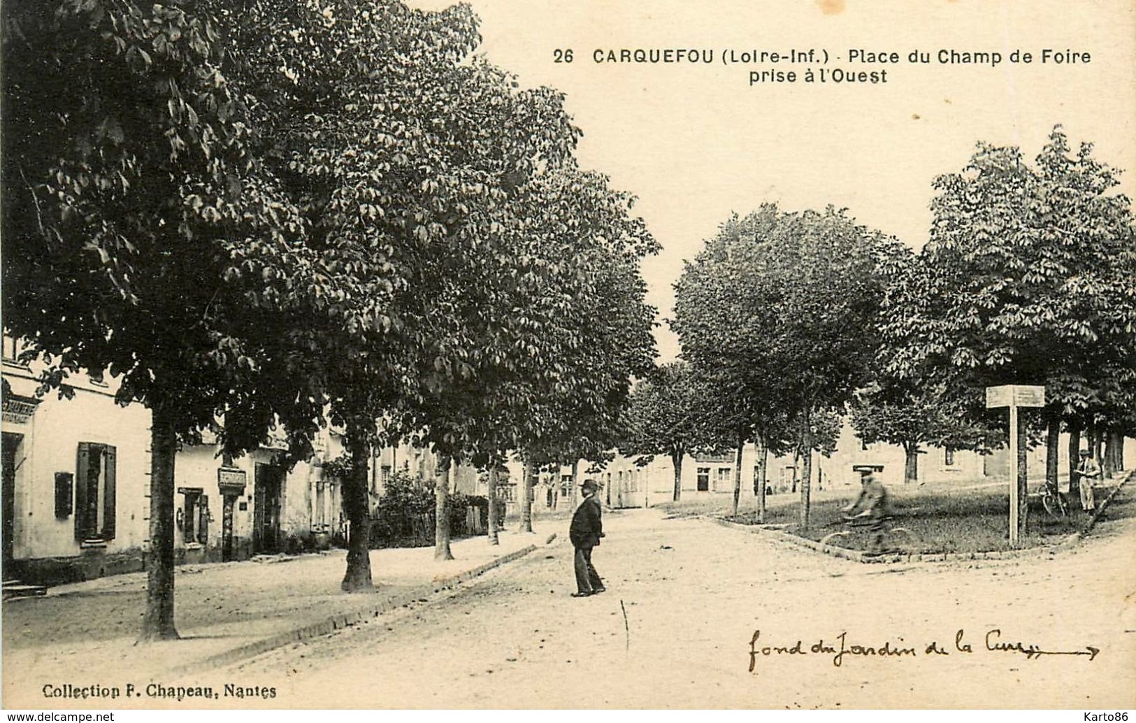 Carquefou * Place Du Champ De Foire , Prise à L'ouest - Carquefou