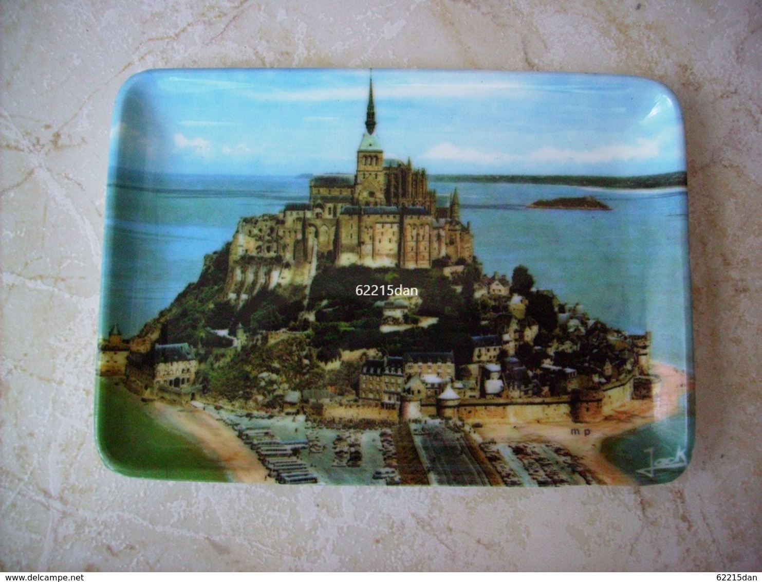 50 . LE MONT SAINT MICHEL . MANCHE . RARE VIDE POCHE PLASTIQUE COUPELLE CENDRIER RAMASSE MONNAIE - Autres & Non Classés