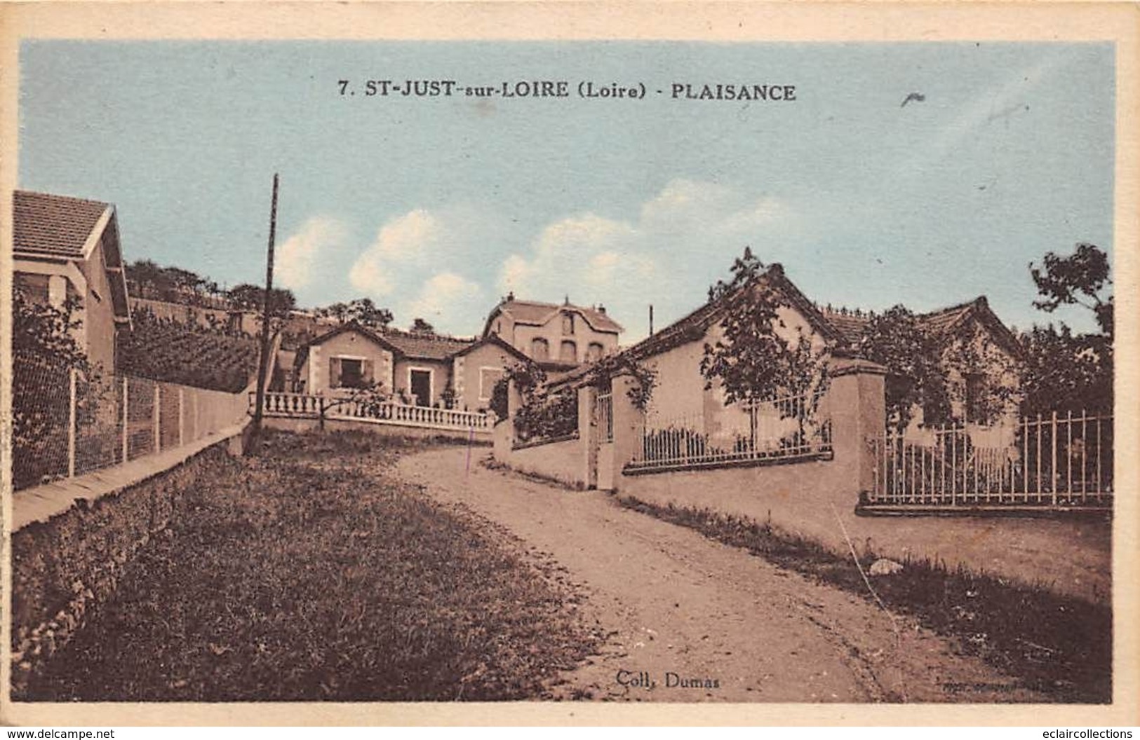 Saint Jean Soleymieux       42       Place Et Vieille Fontaine       (voir Scan) - Saint Jean Soleymieux