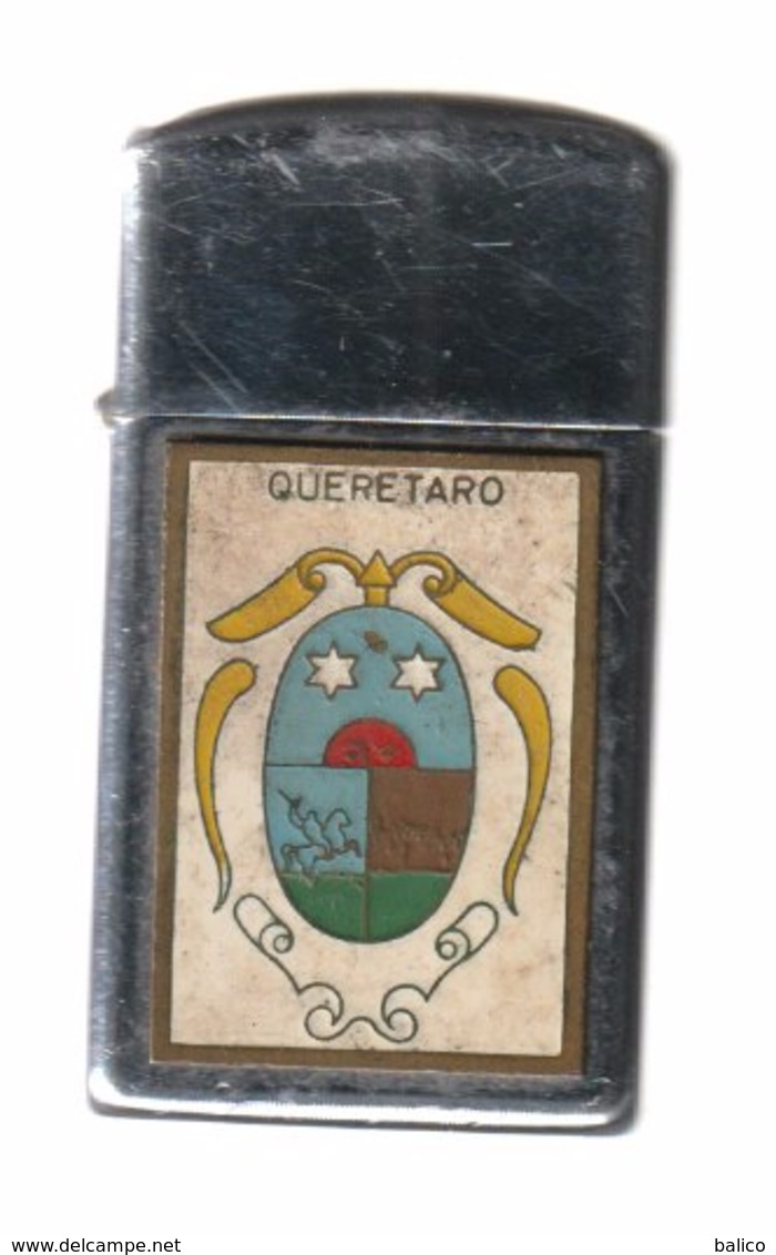 Zippo - Queretaro -  Année 1958 -  Réf, 769 ( Vendu Dans L'état, Dos Défoncé ) - Zippo