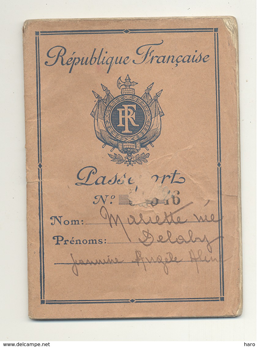 Passeport, Reisepass, Passport,..Français De 1948 - Différents Séjours à Liège Avec Timbres Et Cachets (B283) - Historische Dokumente