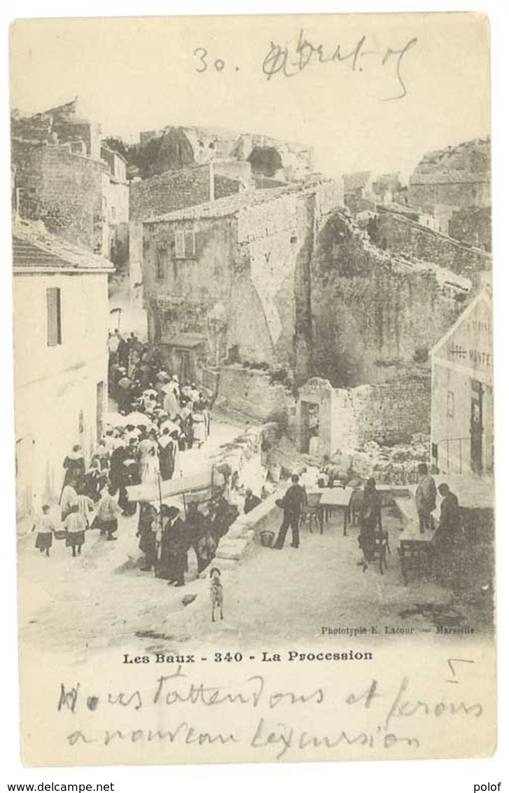 LES BAUX - La Procession  (2586 ASO) - Les-Baux-de-Provence