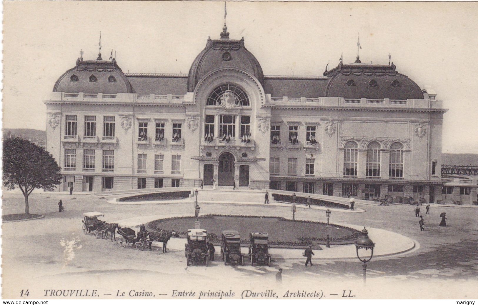 LOT DE 40 CARTES POSTALES DE FRANCE DIVERS REGIONS .