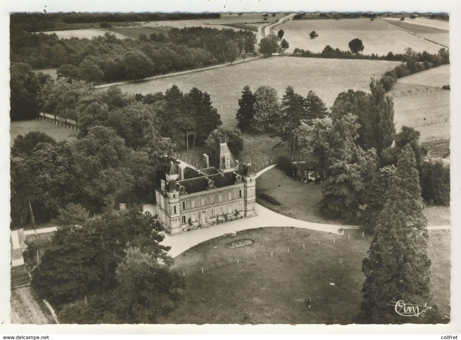 37 - Cléré-les-Pins - Château De La Fresnaye  -  Vue Aérienne - Cléré-les-Pins