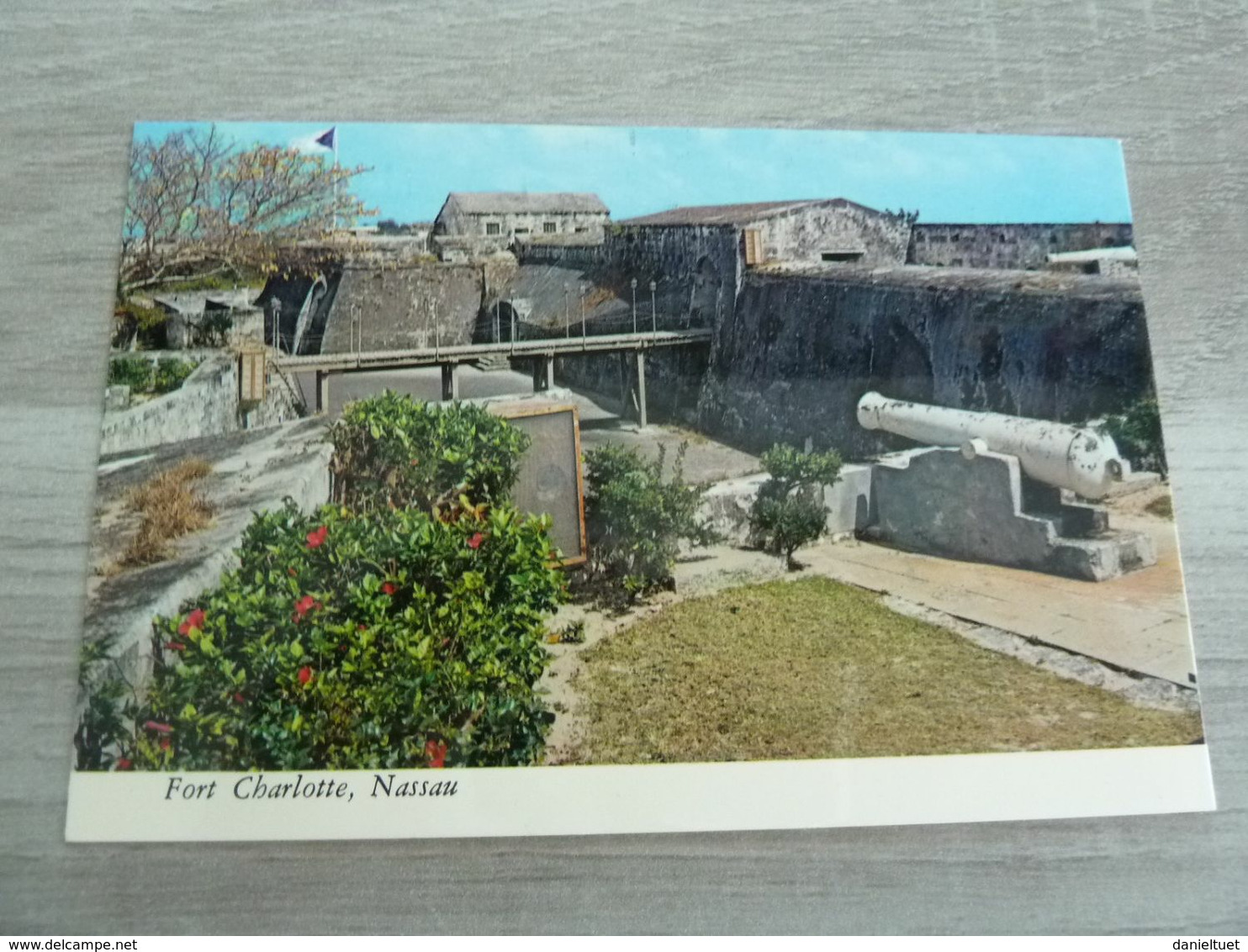 Nassau - Famous Fort Charlotte - X112322 - Editions Calypso - Année 1980 - - Bahamas