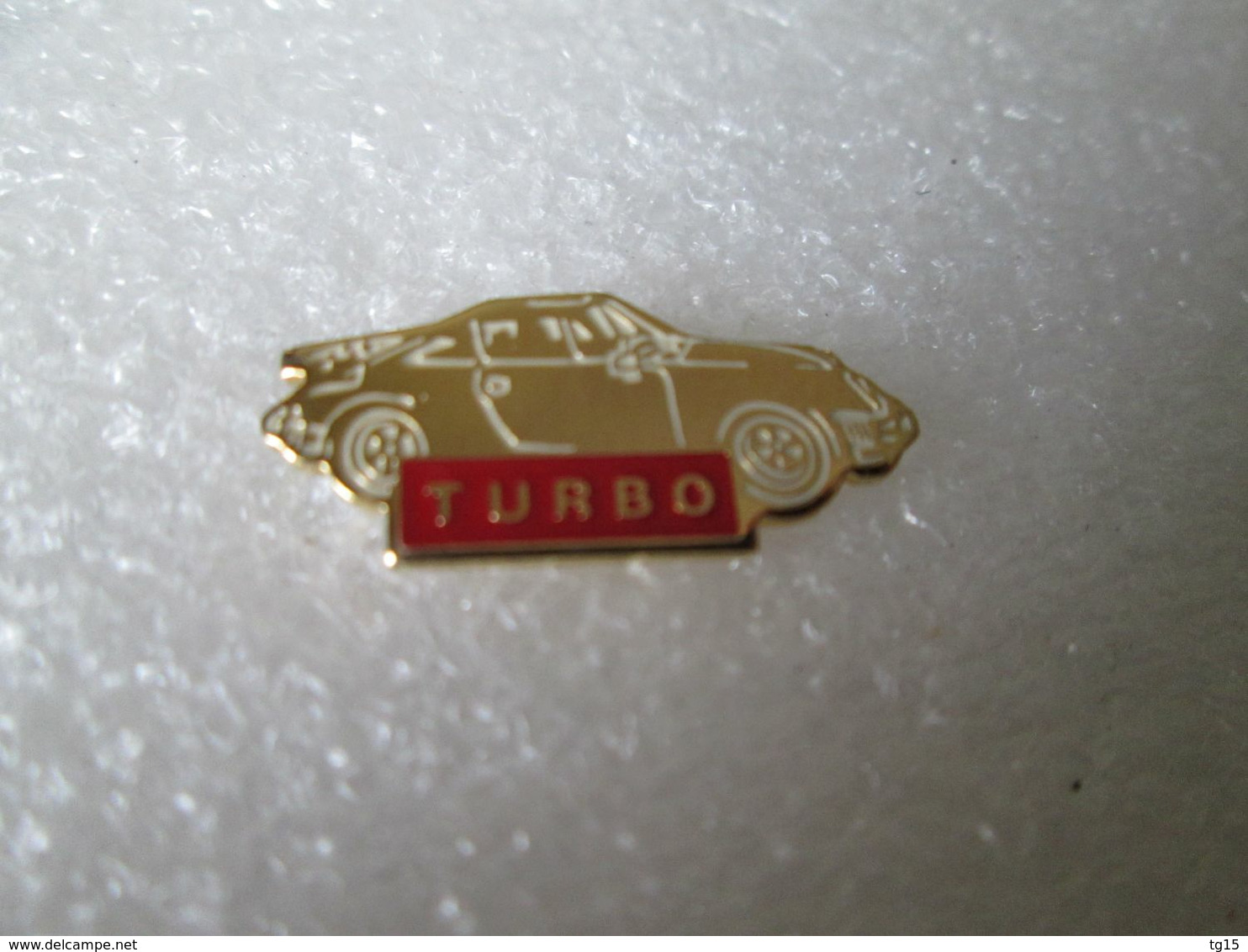 PIN'S   PORSCHE  911   TURBO - Porsche