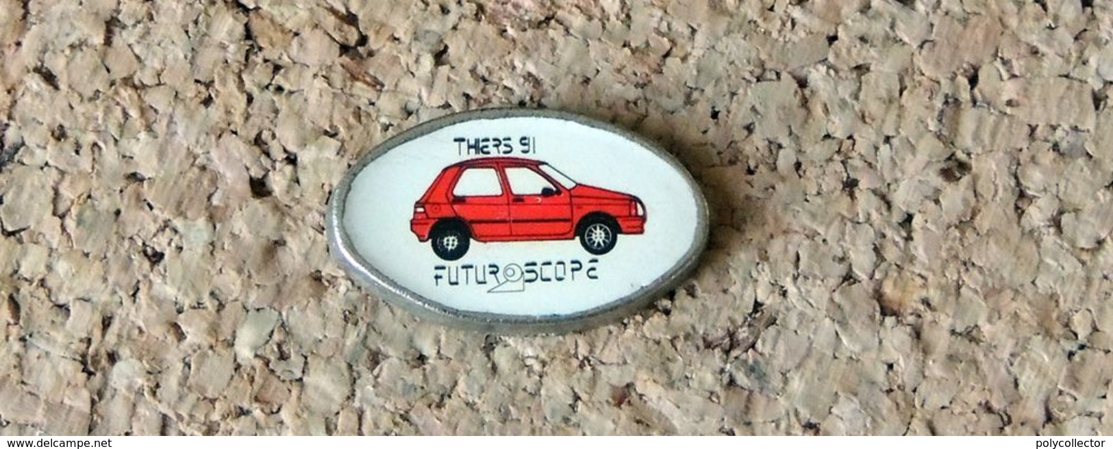 Pin's Peugeot 205 Publicitaire Thiers 1991 Et Futuroscope - Fabricant BN - Peugeot