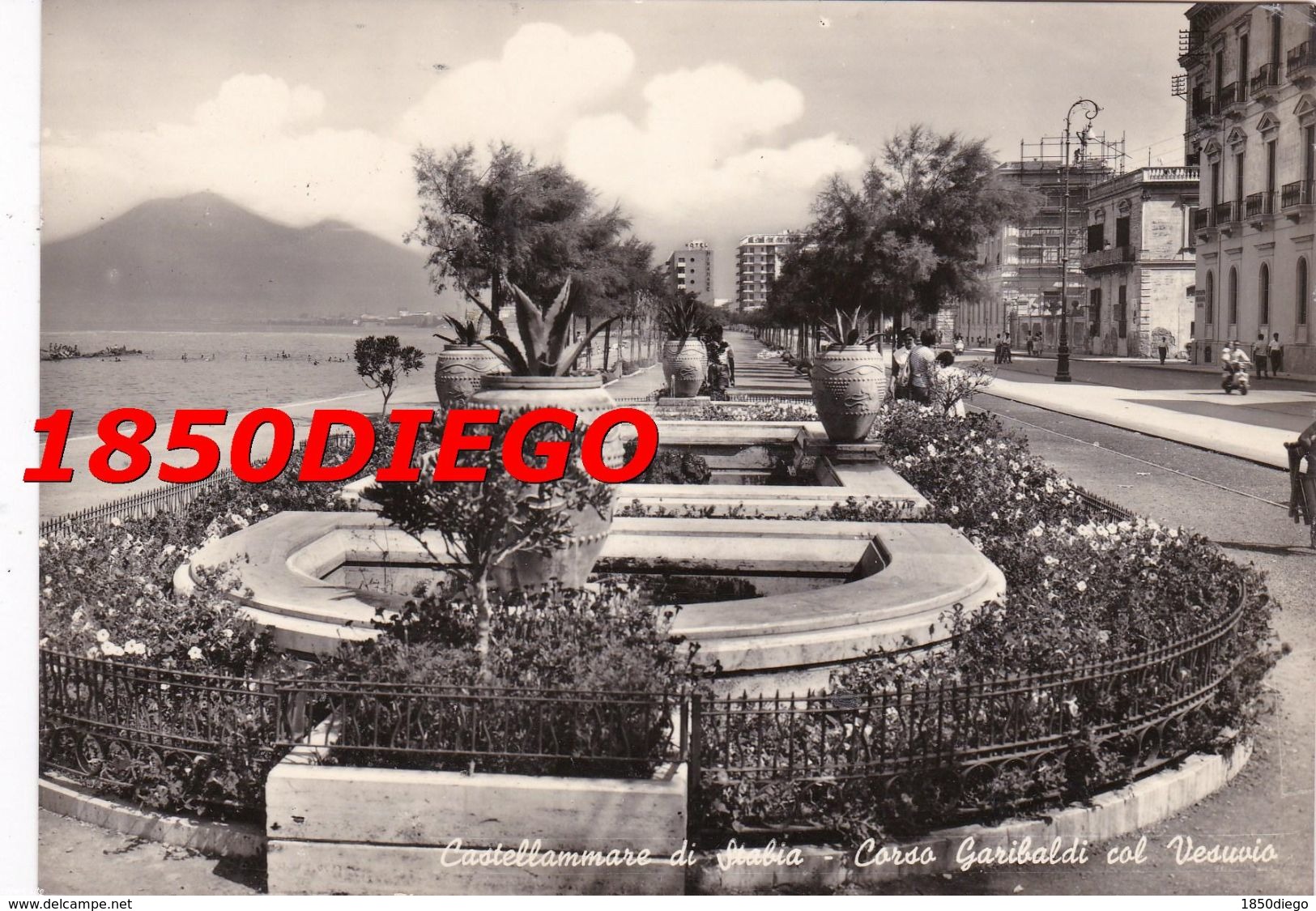 CASTELLAMMARE DI STABIA - CORSO GARIBALDI COL VESUVIO VIAGGIATA 1959 ANIMATA - Castellammare Di Stabia