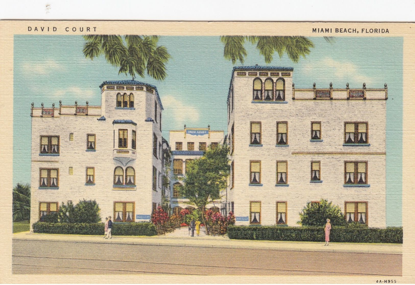 MIAMI BEACH , Florida , 30-40s ; David Court - Miami Beach