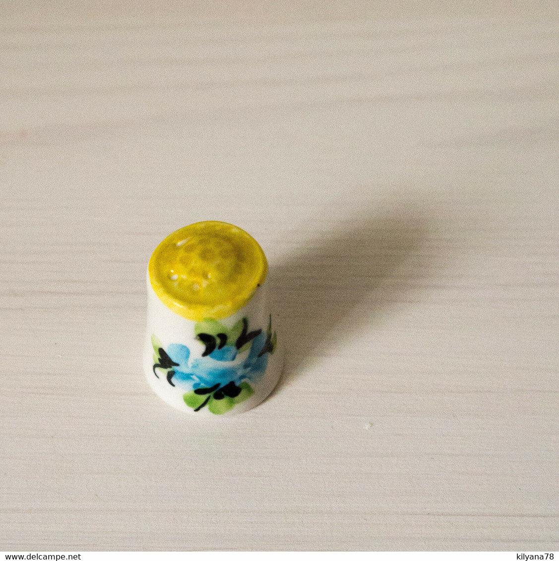 Thimble FLORAL Gzhel Hand Painted Made Solid Porcelain Russian Ethnic Souvenir - Thimbles