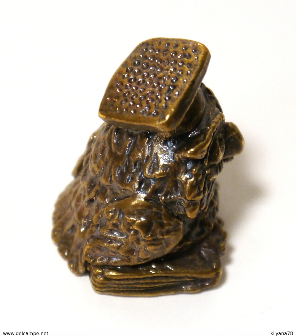 Thimble WISE OWL on Book in Academic cap Solid Brass Metal Russian Souvenir Collection