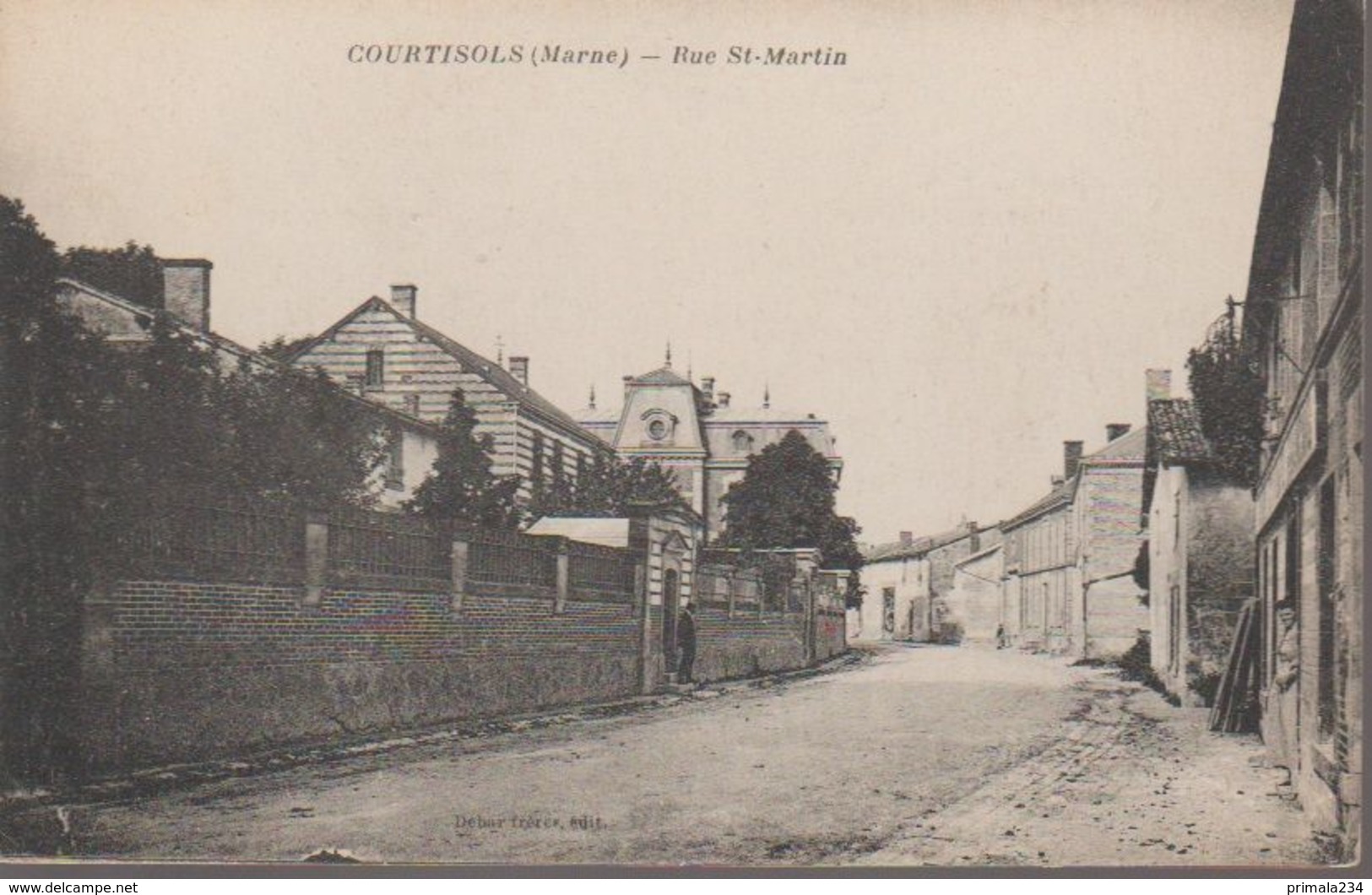 COURTISOLS - RUE ST MARTIN - Courtisols