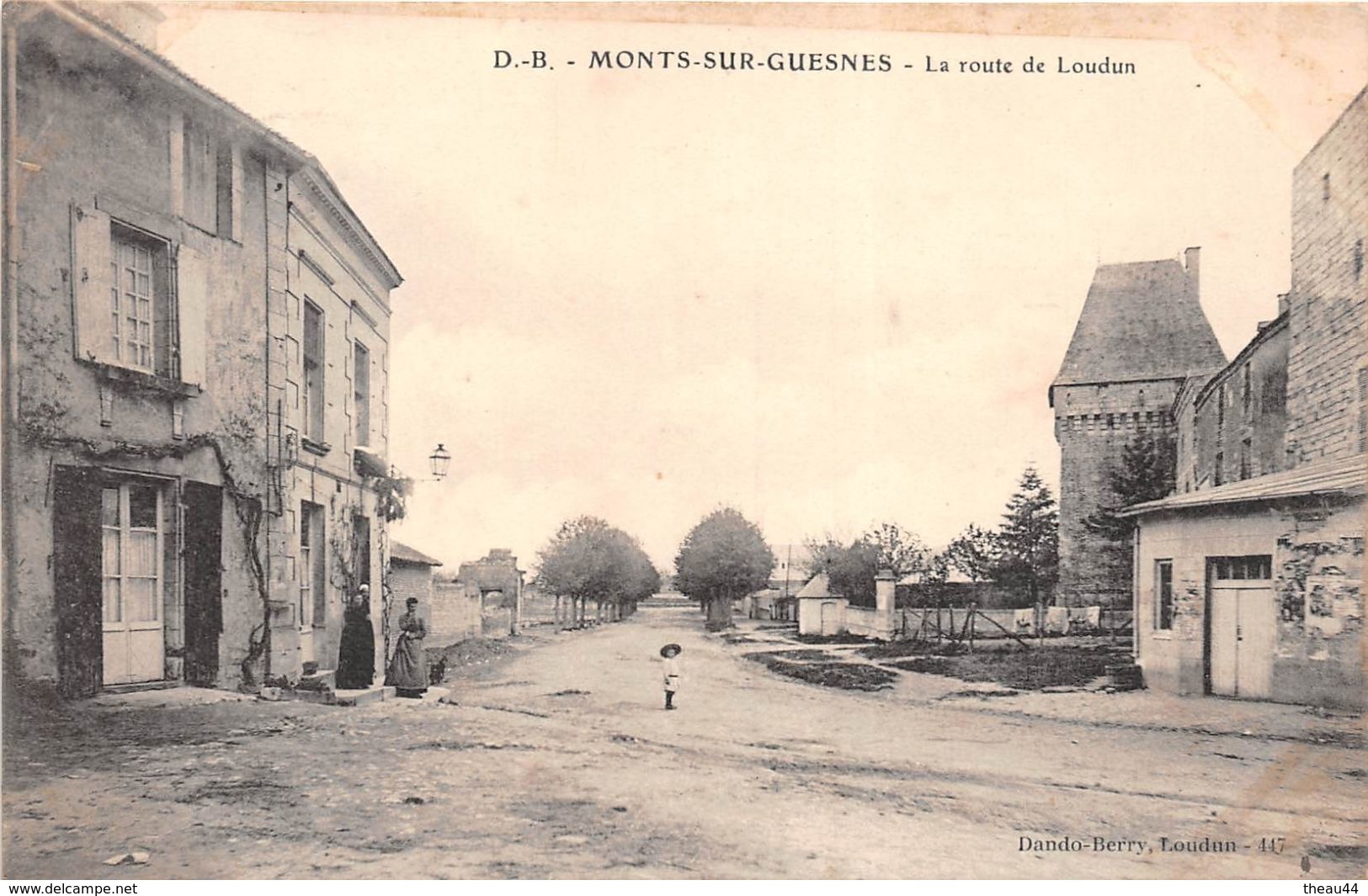 ¤¤   -   MONTS-sur-GUESNES   -  La Route De Loudun  -  Carte Décollée   -   ¤¤ - Monts Sur Guesnes