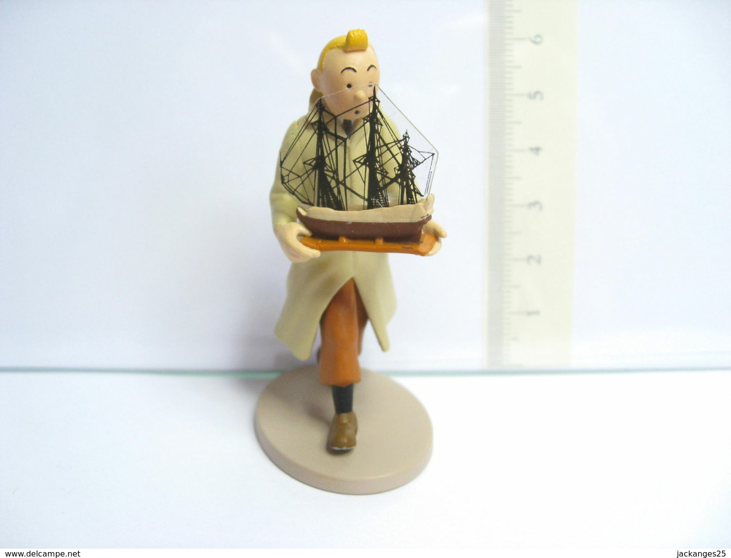 PAS KINDER 2011 HERGE FIGURINES TINTIN N° 18 - Tintin