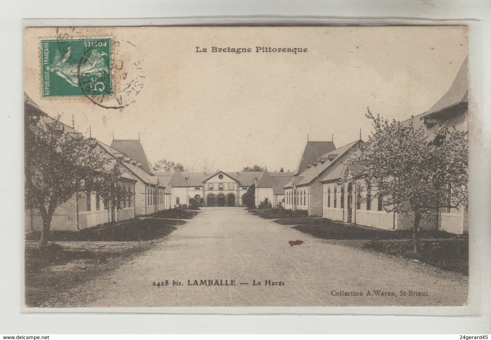 CPA LAMBALLE (Côtes D'Armor) - Le Haras - Lamballe