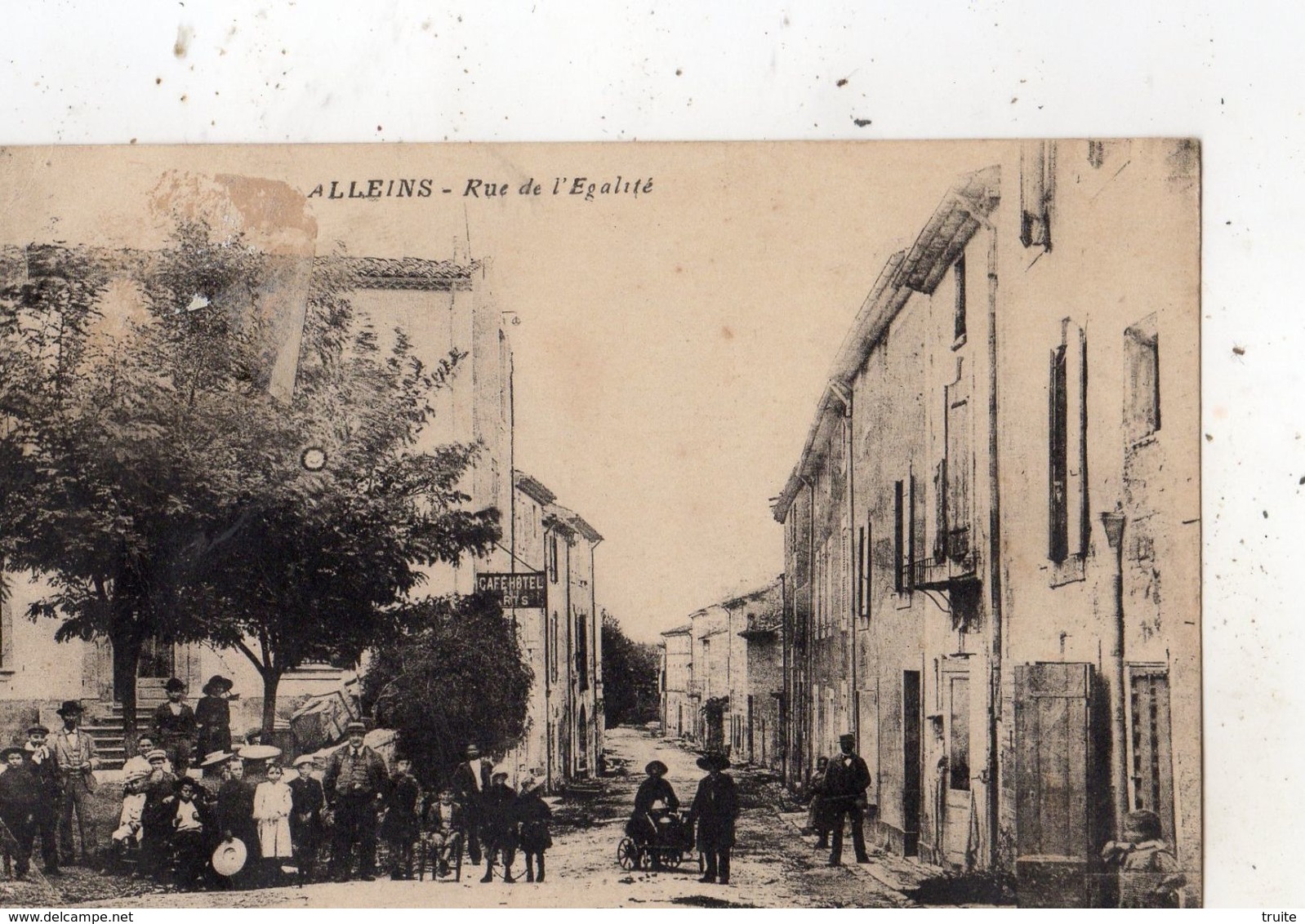 ALLEINS RUE DE L'EGLISE - Alleins