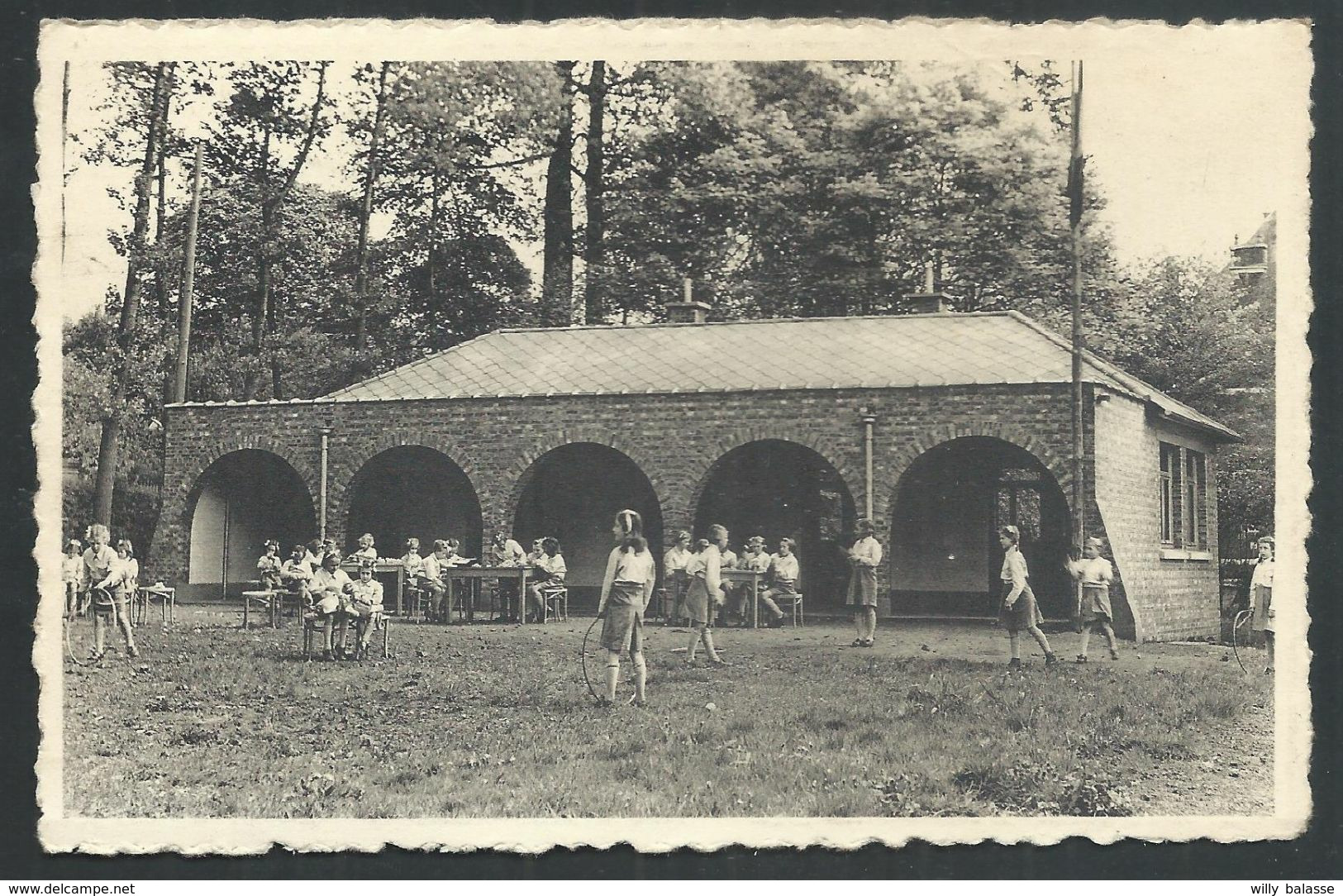 +++ CPA - MERBES LE CHATEAU - Colonie "La Sapinière" - Plaine De Jeux  // - Merbes-le-Château