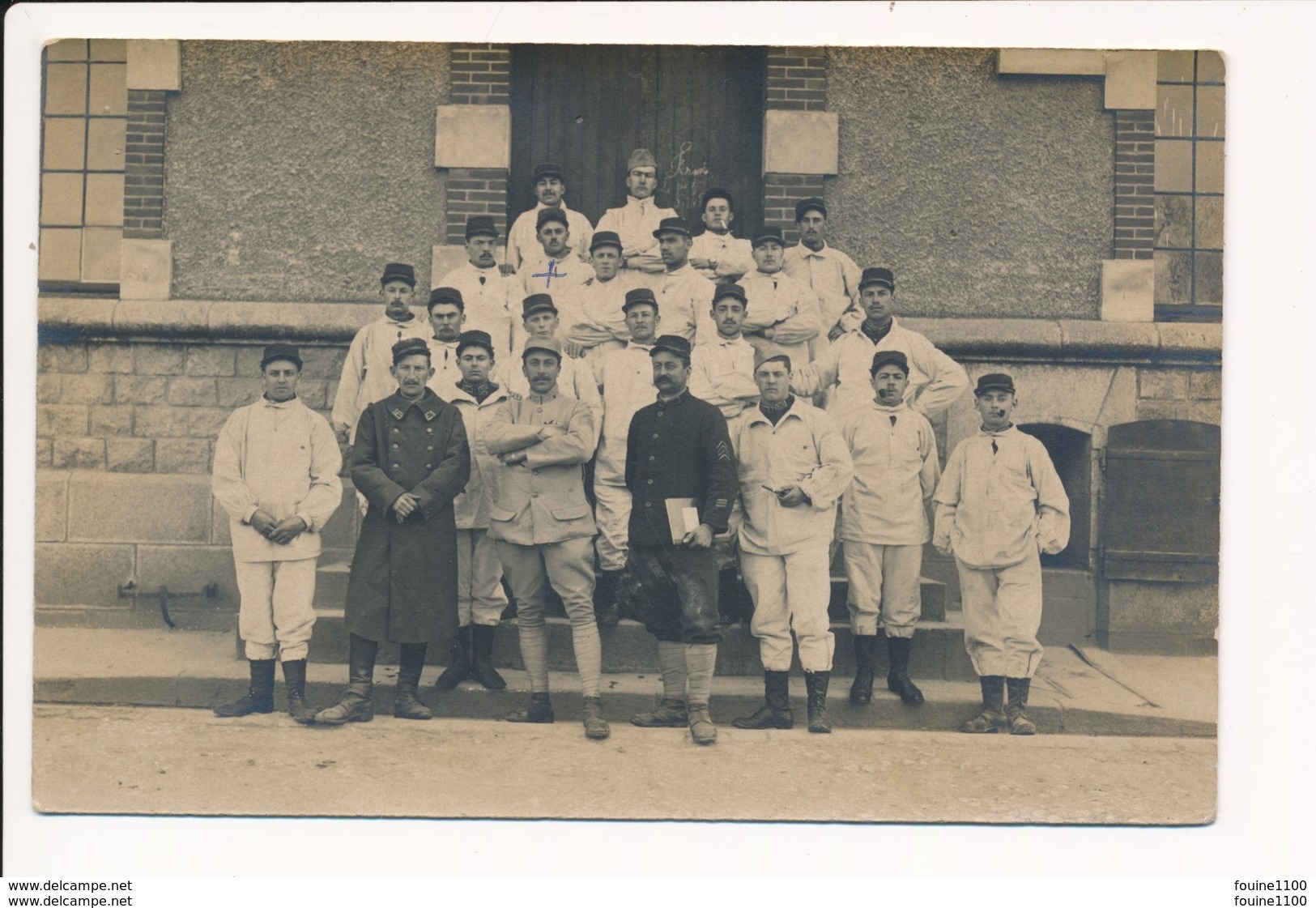 Carte Photo Militaire 135e Régiment à Identifier ( à ANGERS Je Pense ) - Angers