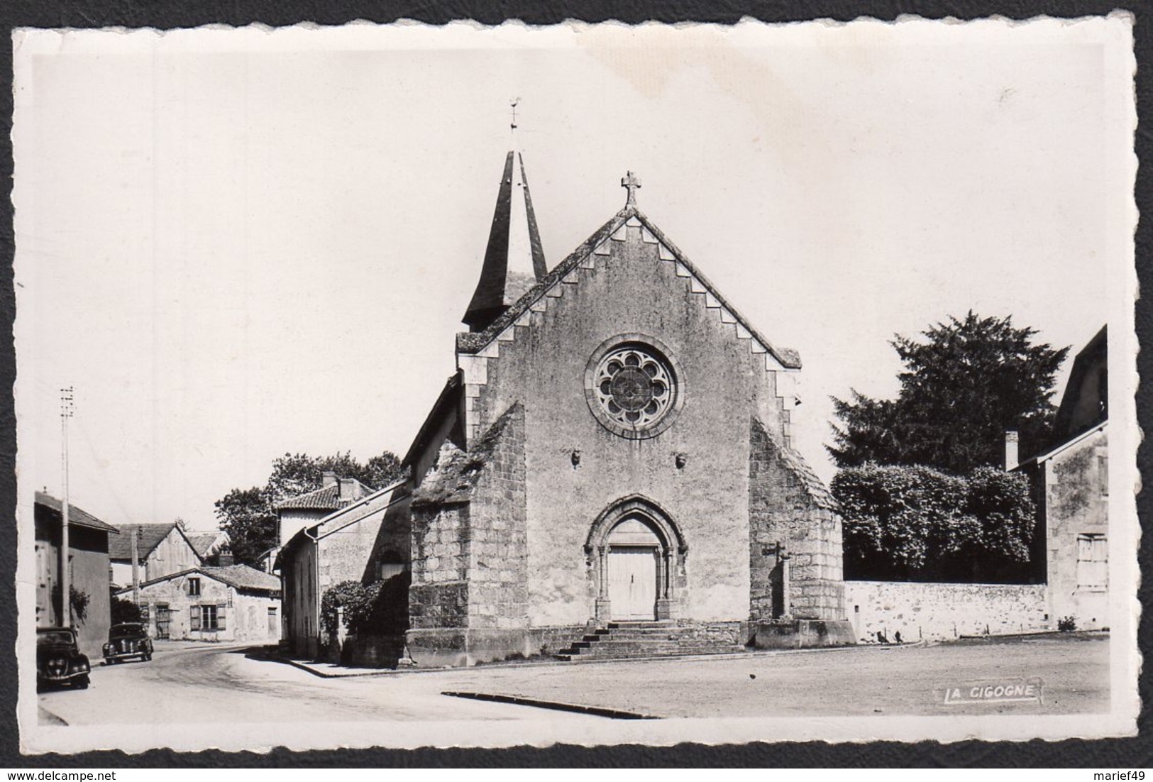 MÉZIÈRE SUR ISSOIRE (87) PLACE DE L'ÉGLISE, CARTE VIERGE - Meziere Sur Issoire