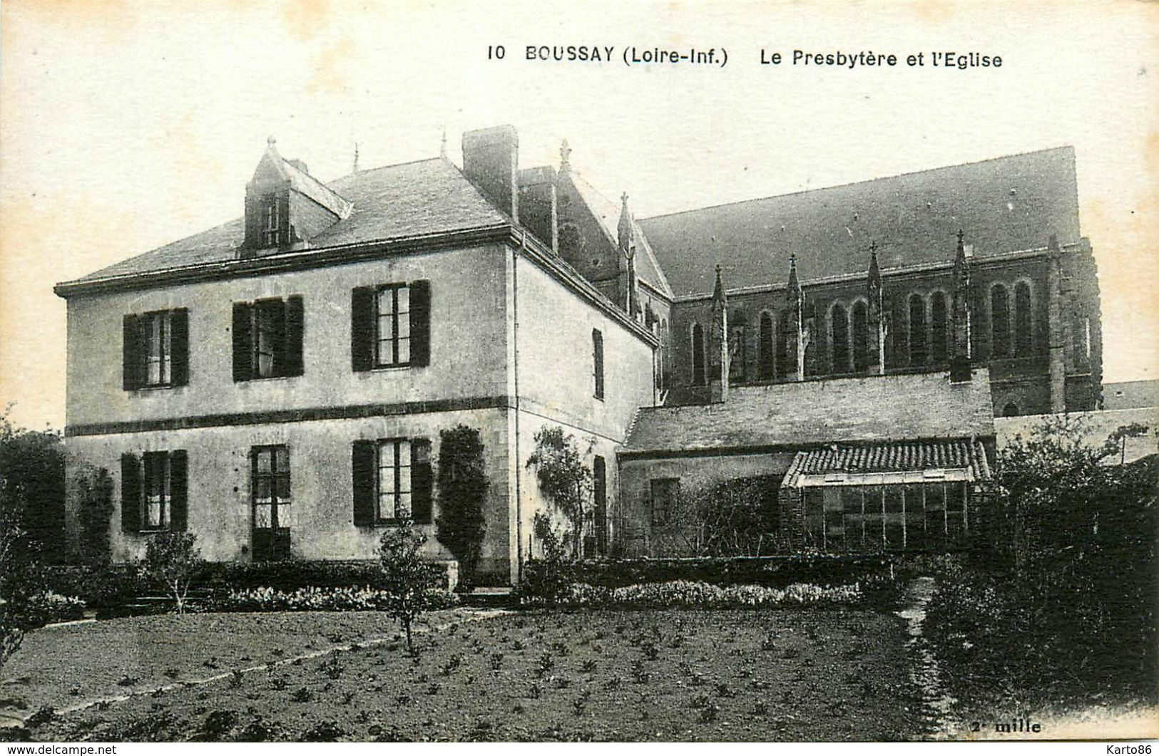 Boussay * Le Presbytère Du Village Et L'église - Boussay