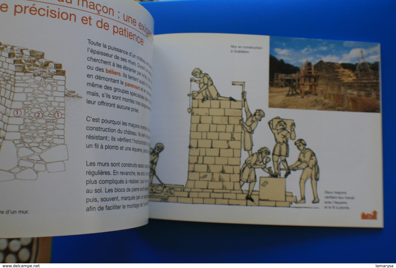 UN CHANTIER MÉDIÉVAL GUEDELON CONSTRUIRE UN CHÂTEAU FORT EDITION DU SORBIER BELLES ILLUSTRATION CANAL+ 2000