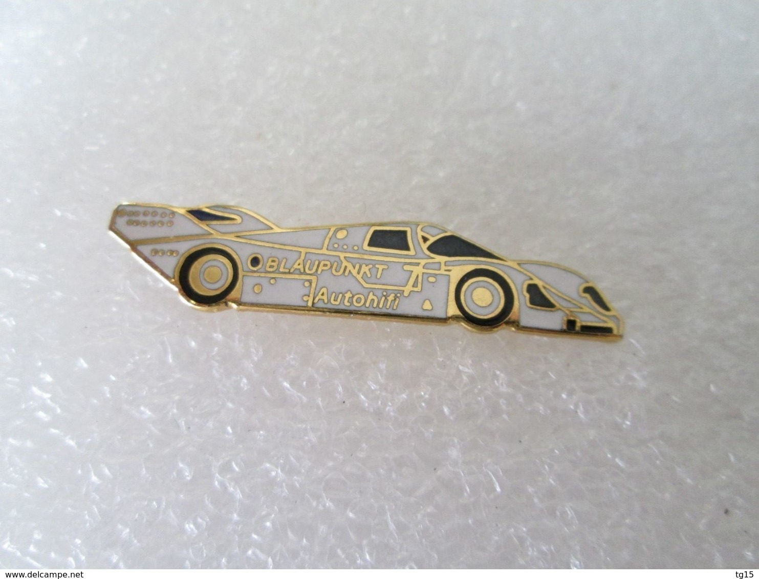 TOP  PIN'S    PORSCHE  962 C   BLAUPUNKT     Email Grand Feu - Porsche