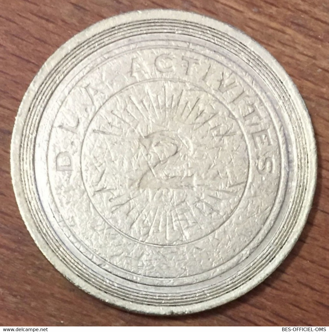 85 SAINT GILLES CROIX DE VIE CASINO JETON DE 2 EURO D. L. A. ACTIVITES SLOT MACHINE EN MÉTAL CHIP COINS TOKENS - Casino