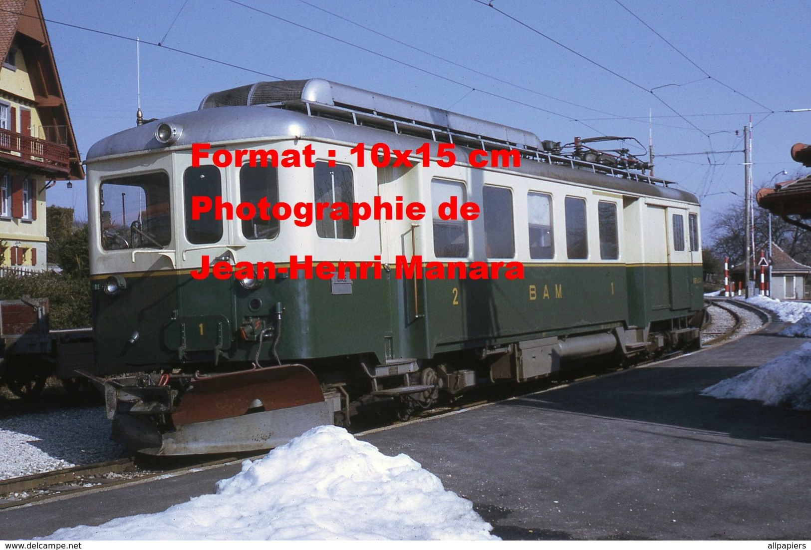 Reproduction D'une Photographie D'une Vue D'un Train BAM Bière-Apples-L'Isle-Morges En Suisse En 1968 - Altri & Non Classificati