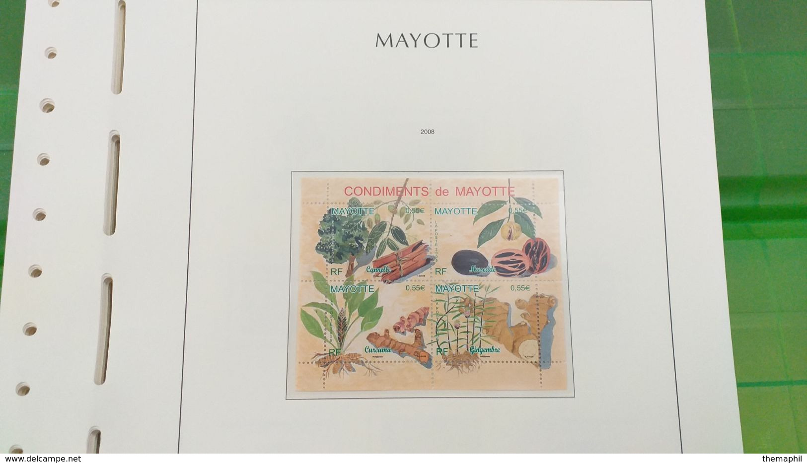 Lot N° TH 492  MAYOTTE Un Lot De Timbres Neufs Xx Sur Page D'albums - Collezioni (in Album)